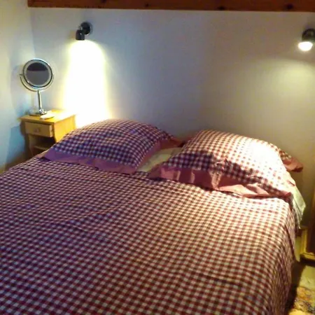 St Gervais, With A View Dble Bedroom Child Bed Pkg Quiet Venue * Saint-Gervais-les-Bains