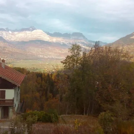 St Gervais, With A View Dble Bedroom Child Bed Pkg Quiet Venue Appartamento Saint-Gervais-les-Bains